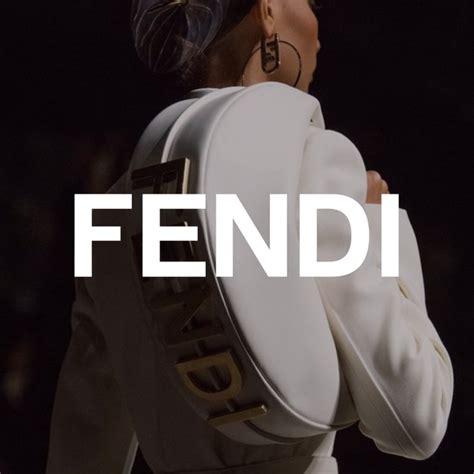 when did fendi start using holograms